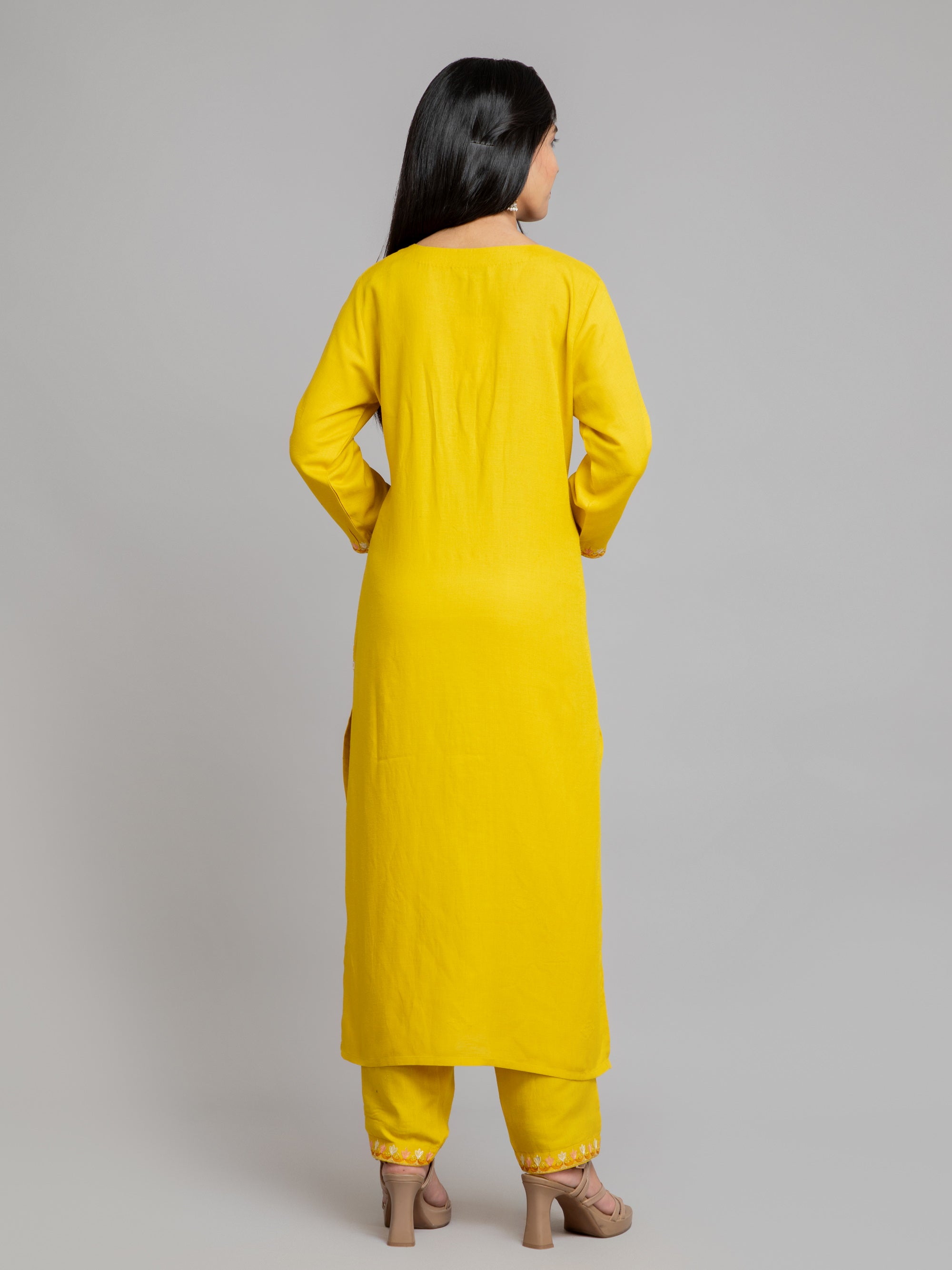 Sheen Green 3 Pcs Kurta Set in Rayon Linen