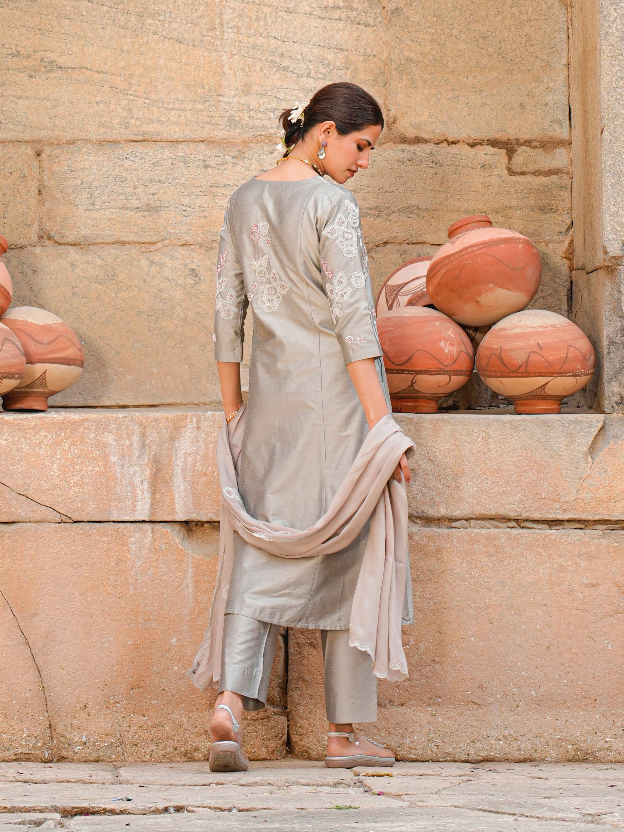3 pcs grey kurta set embellished with dori work