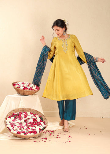 New Mustard 3 Pcs Kurta Set in Jari Tissue Gold