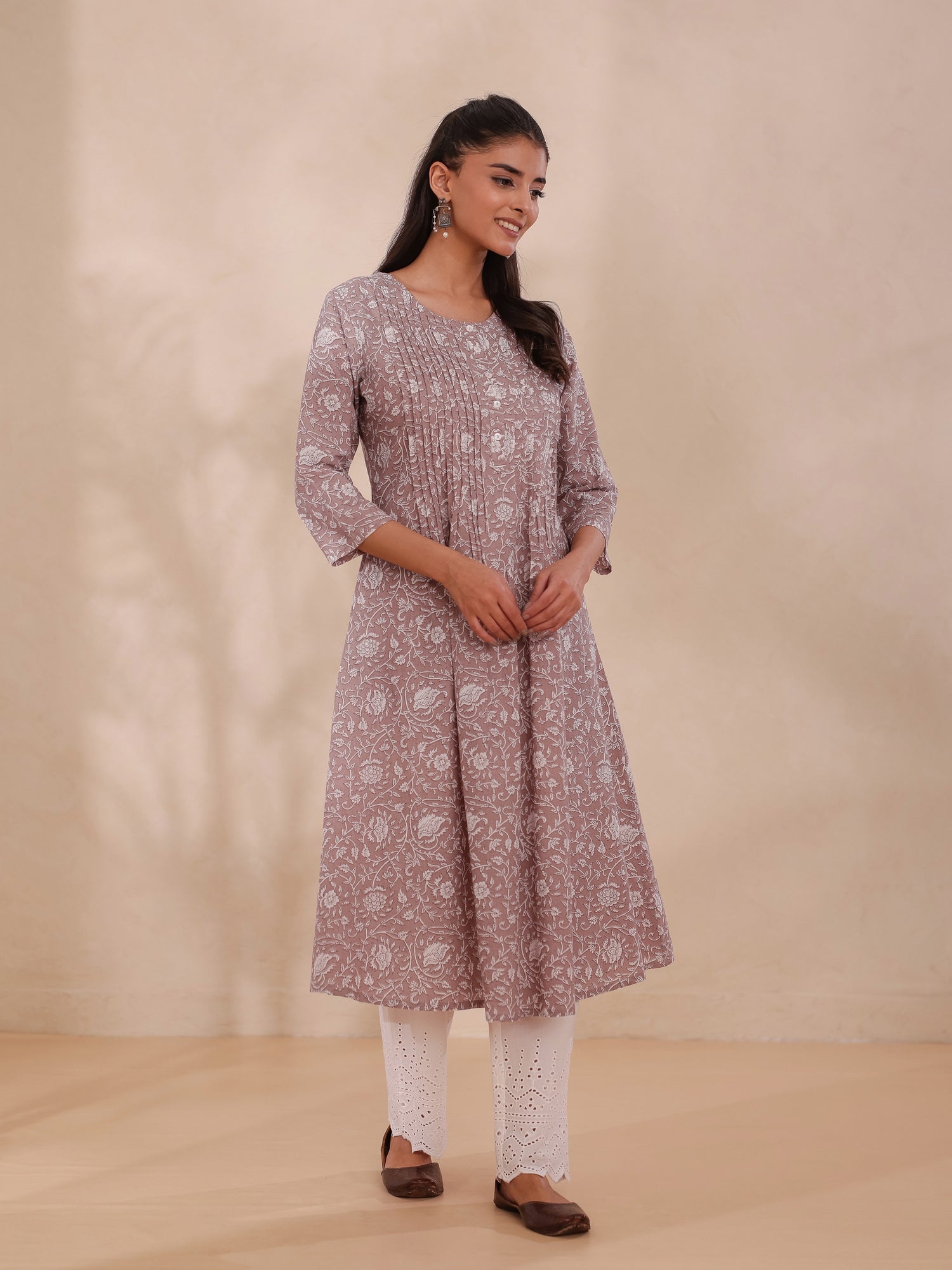 MUL COTTON 2PC PINTUCK KURTA SET EMBELLISHED WITH HANDCRAFT DETAILS