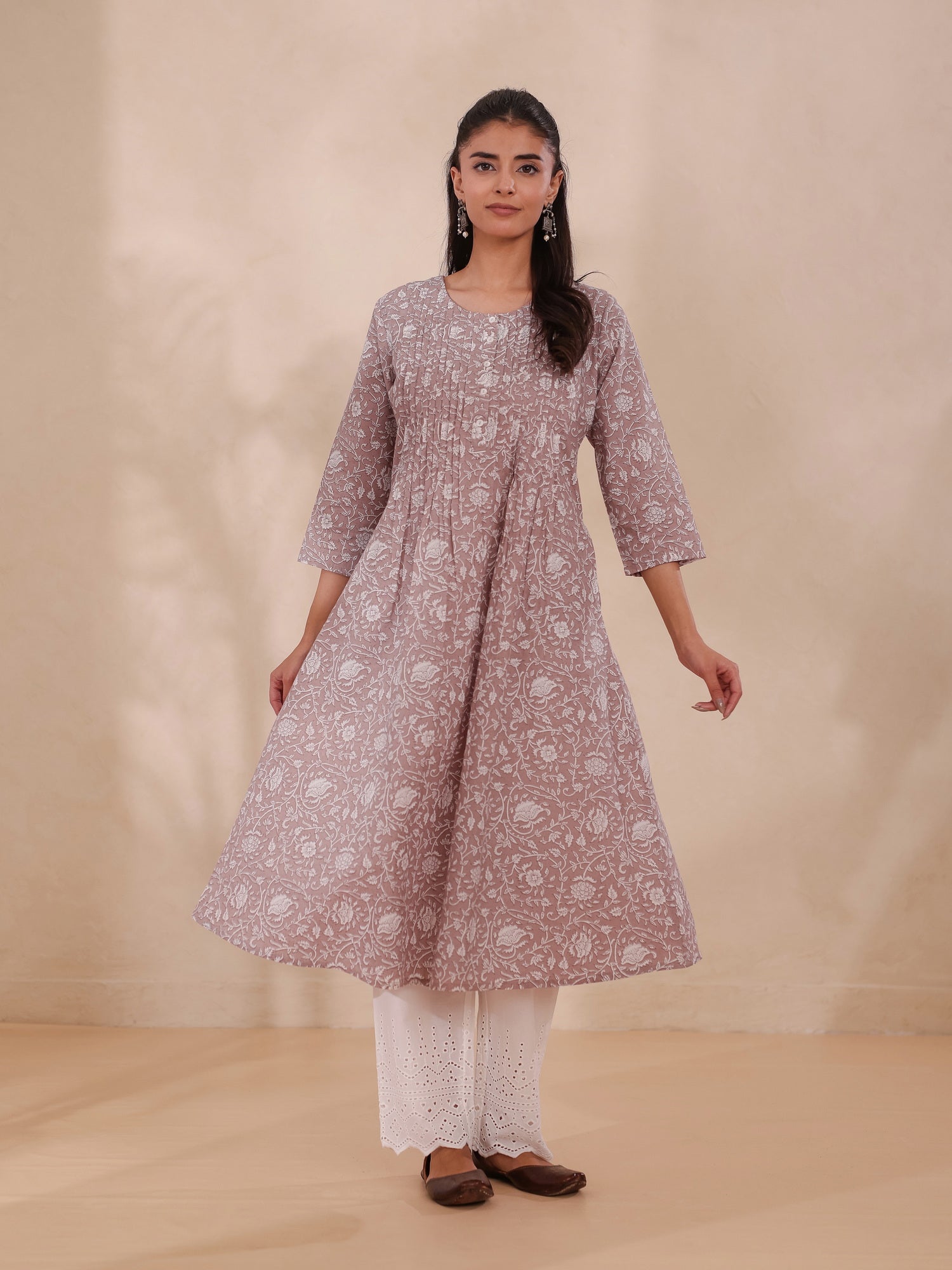MUL COTTON 2PC PINTUCK KURTA SET EMBELLISHED WITH HANDCRAFT DETAILS
