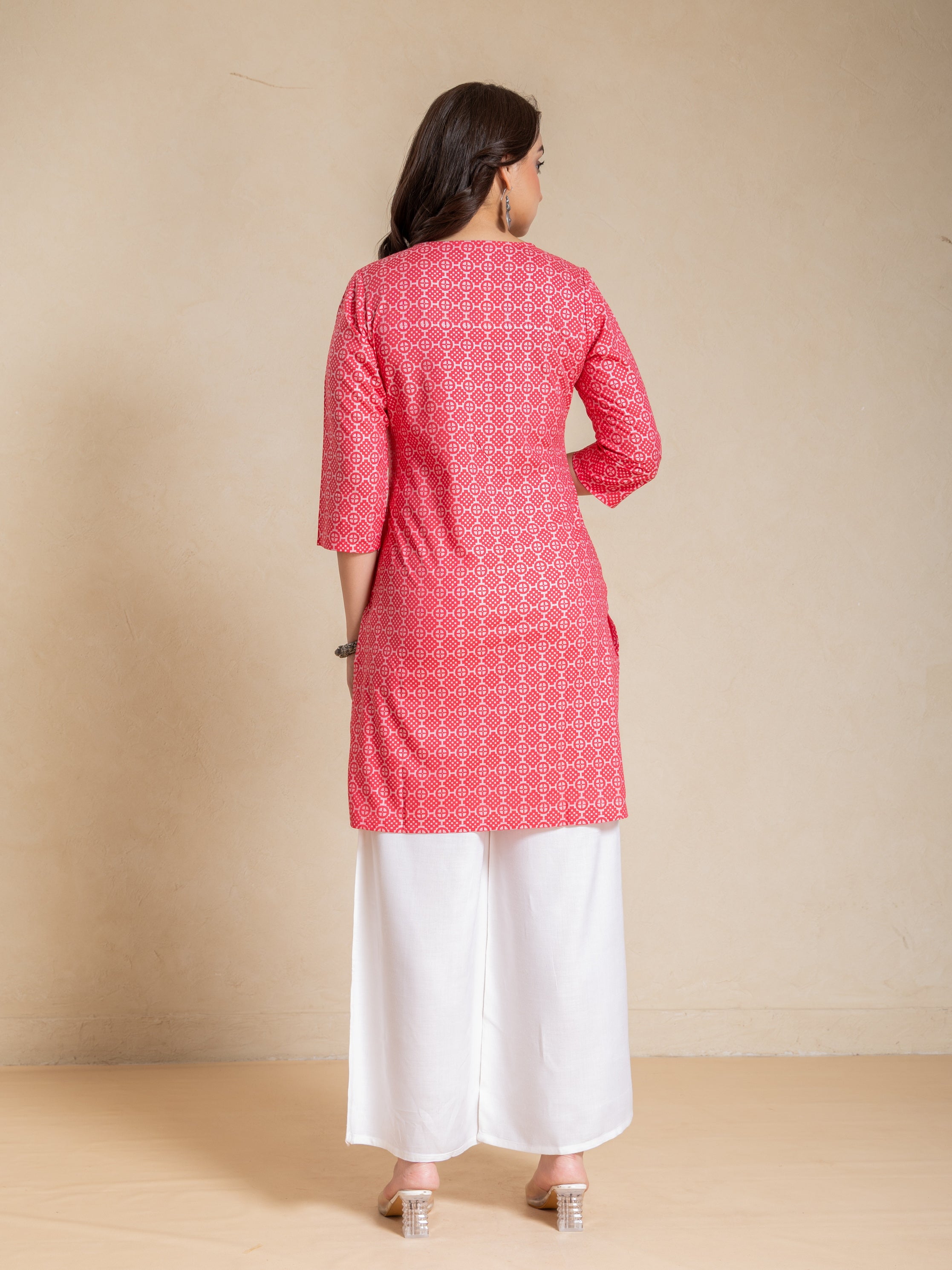 Brick Red Rayon Round Neck Straight Fit Knee Length Kurti