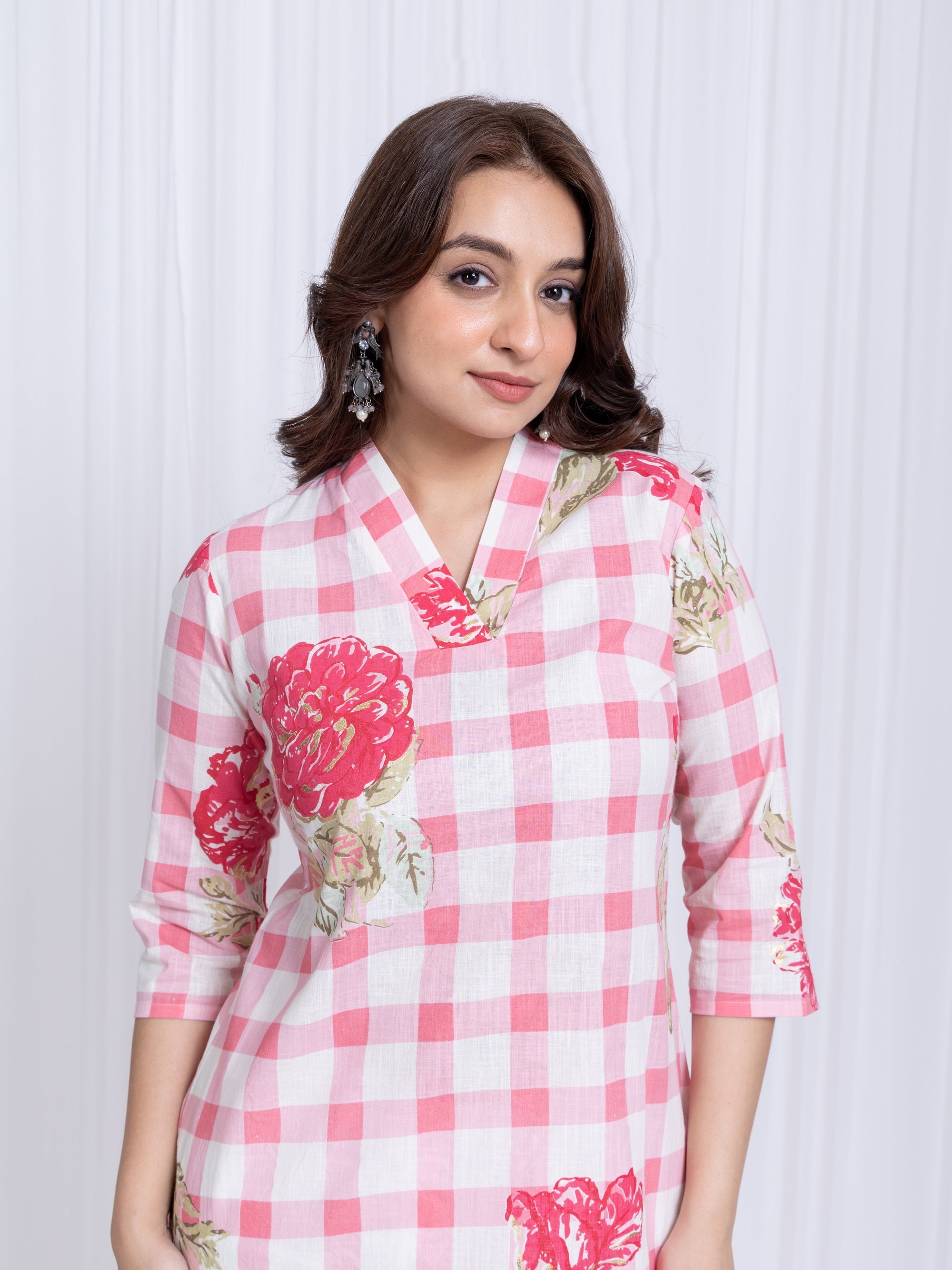 Pink Knee Length Kurti in Mul Cotton