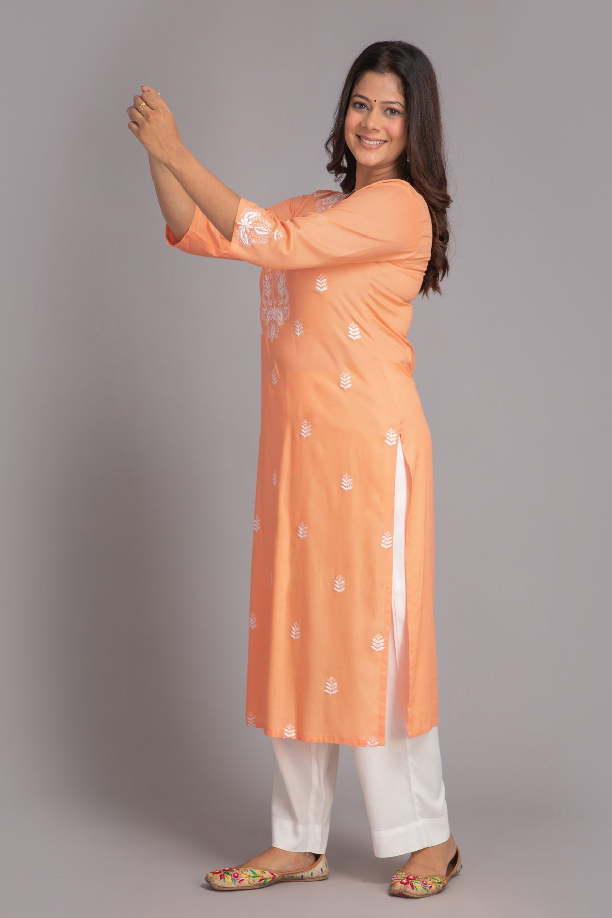 Embroidered 2-piece Kurta and Pant Set