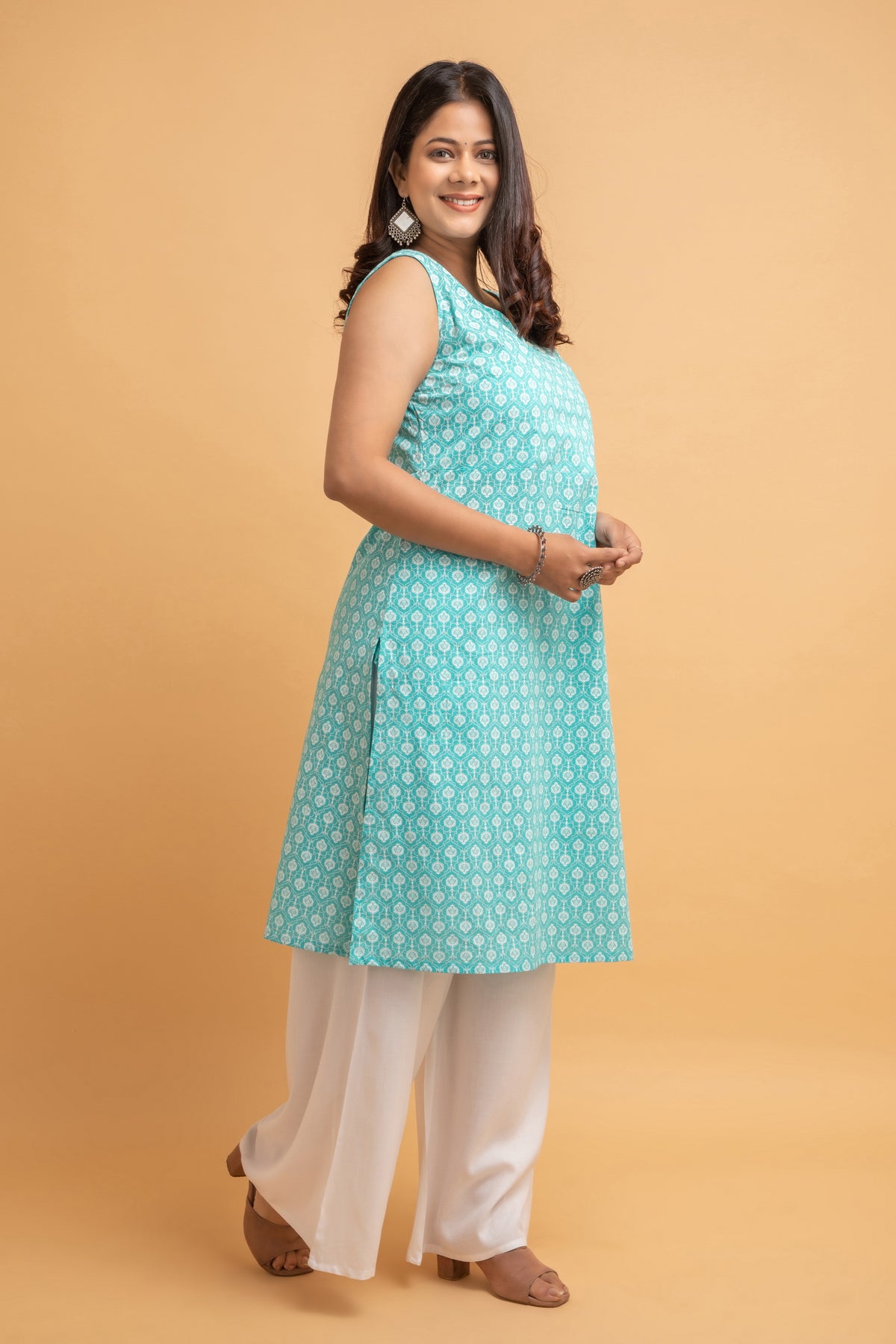 Khadi Print Sleeveless Long Kurti