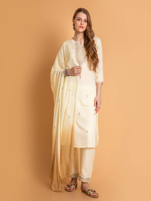 3PCS KURTA PANT SET DETAILED WITH EMBROIDERY