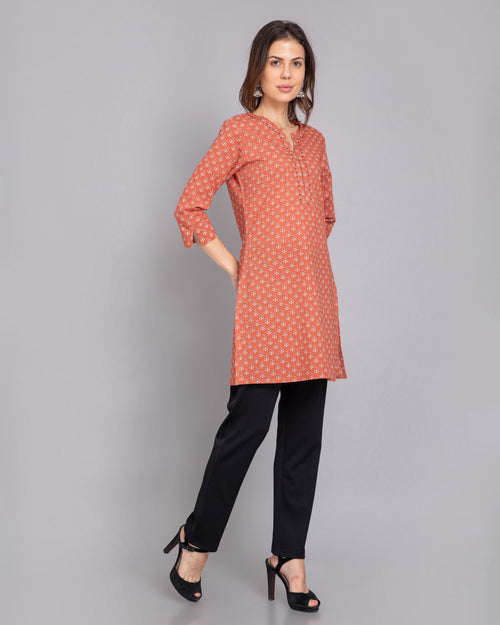 Suti Women Cotton Printed Straight Kurti Detailed With Handwork