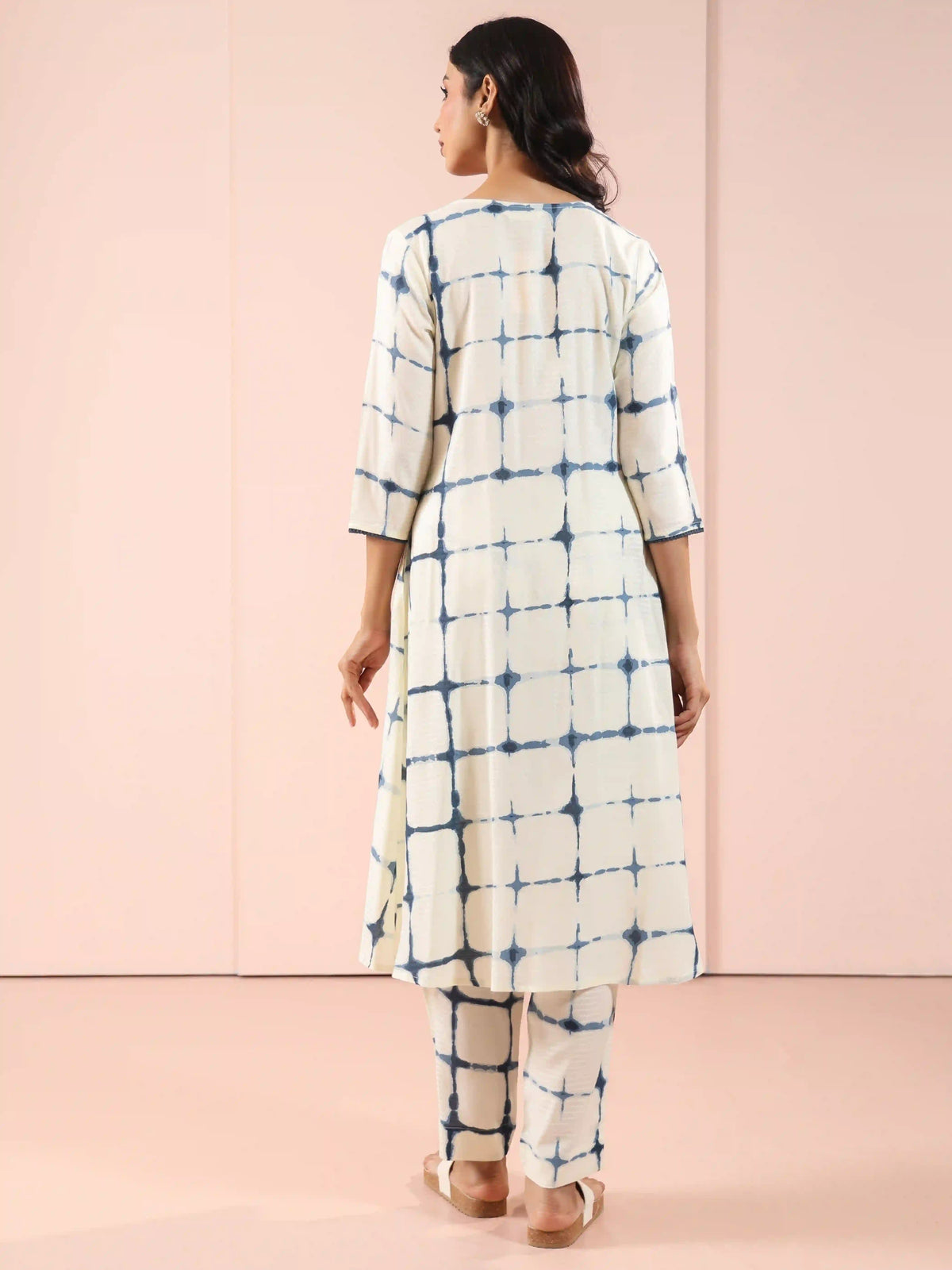 TIE DYE PRINTED 2PC KURTA SET EMBELLISHED WITH TESSAL DETAILS