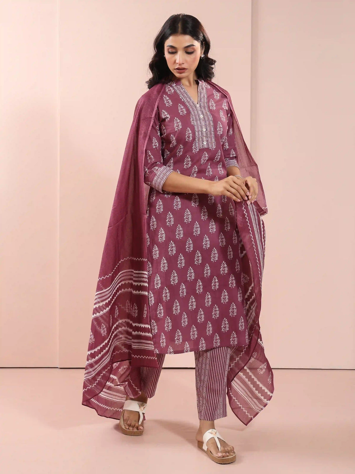 MUL COTTON 3PC KURTA SET EMBELLISHED WITH HAND CRAFT DETAILS