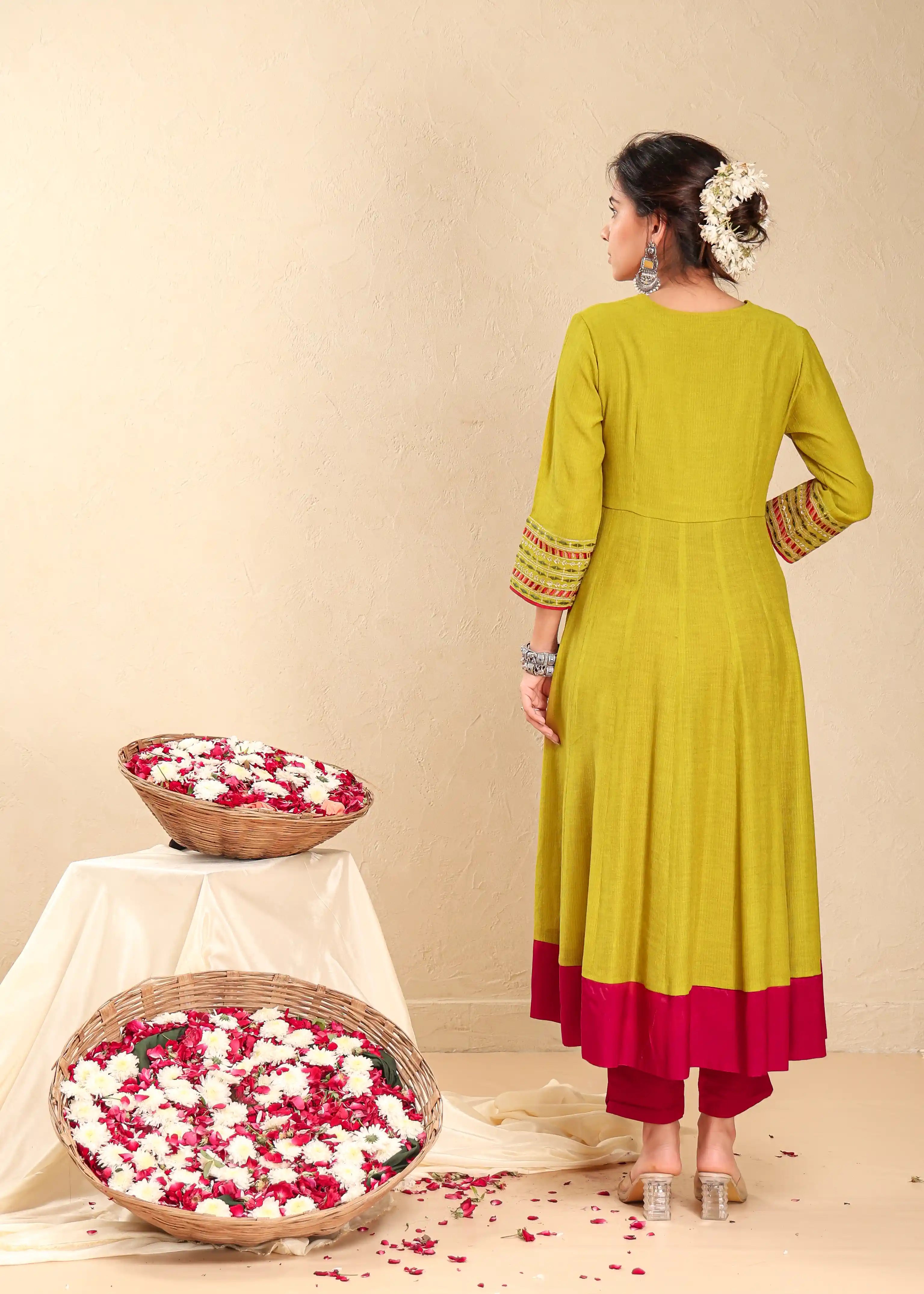 3 PC EMBROIDERED KALIDAR KURTA SET