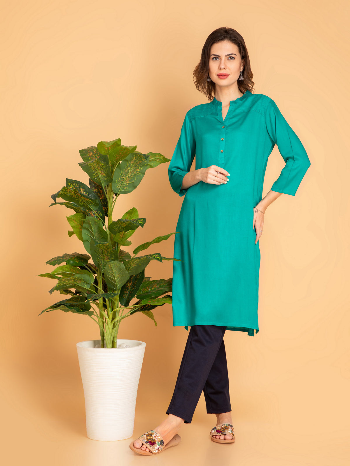 Pintuck Detail Knee-Length Kurti