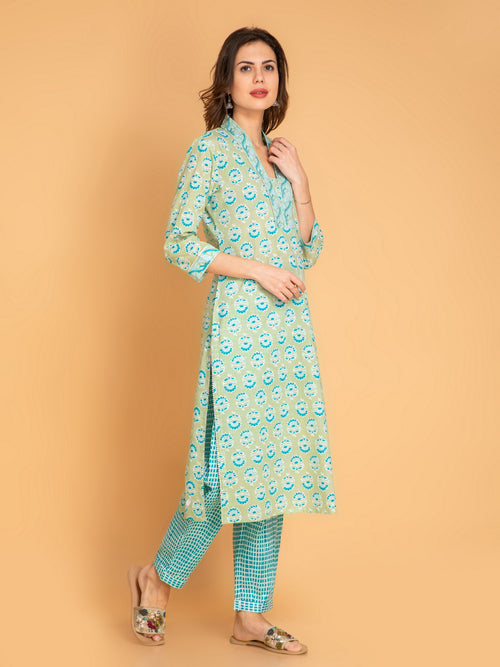 Mul-Cotton 2PC Printed Kurta Pant Set with Lace & Zari Work