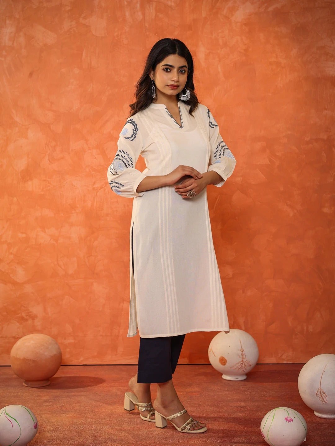 LINEN BLEND PINTUCK EMBROIDERED KURTA