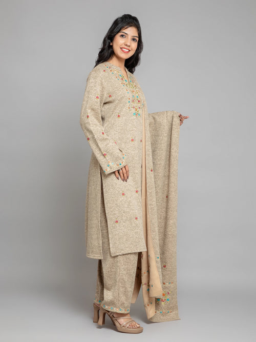 KARACHI 3PC KURTA PANT SET DETAILED WITH DELICATE EMBROIDERY