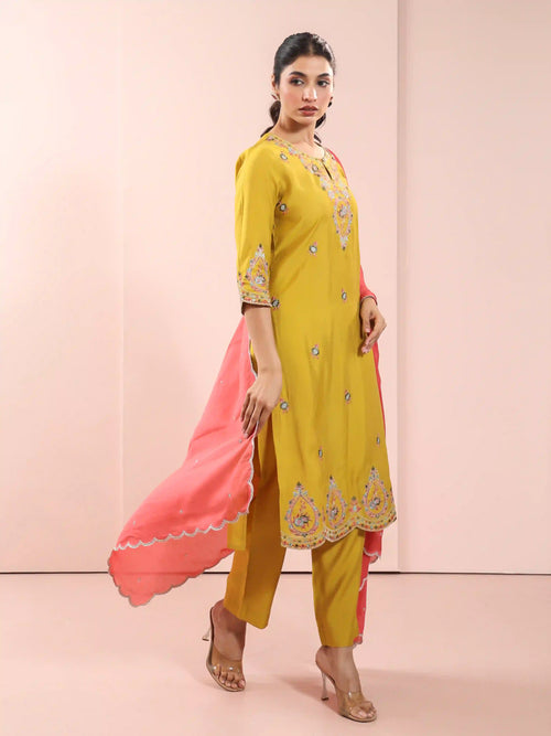 3PC CHIKANKARI EMBROIDERY KURTA SET