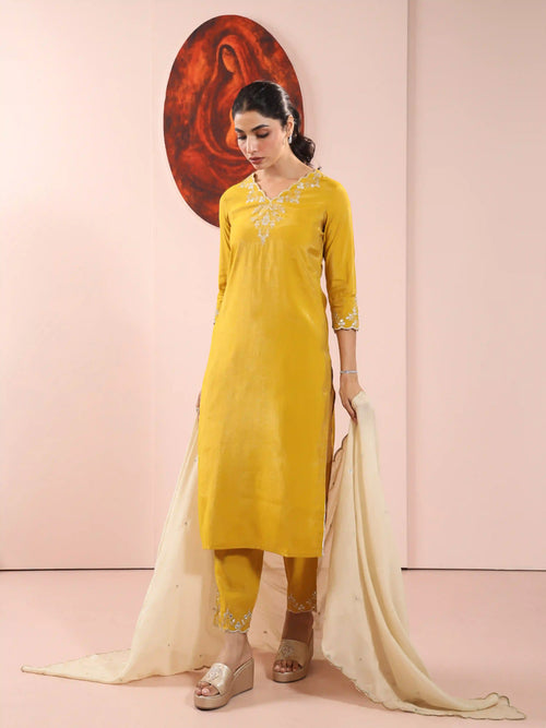 3PC SHIMMER KURTA PANT SET DETAILED WITH GOTA EMBROIDERY