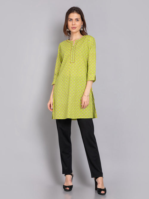 Suti Women Cotton Printed Straight Kurti Detailed With Handwork