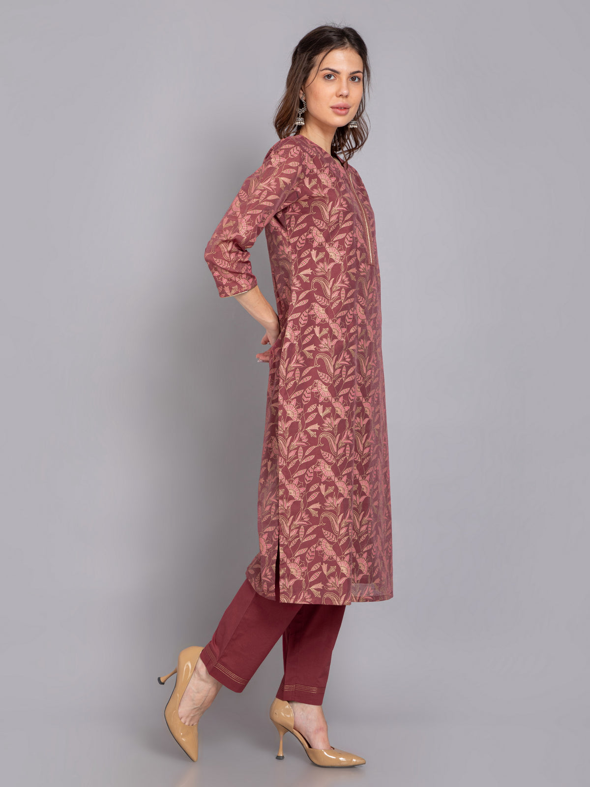 GOLD PRINTED STRAIGHT KURTA WITH PANT SET