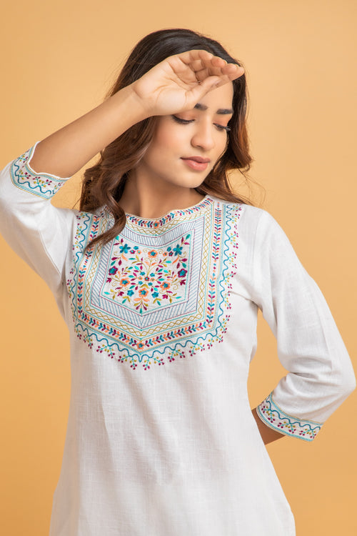 COLORFULL EMBROIDERED STRAIGHT KURTI