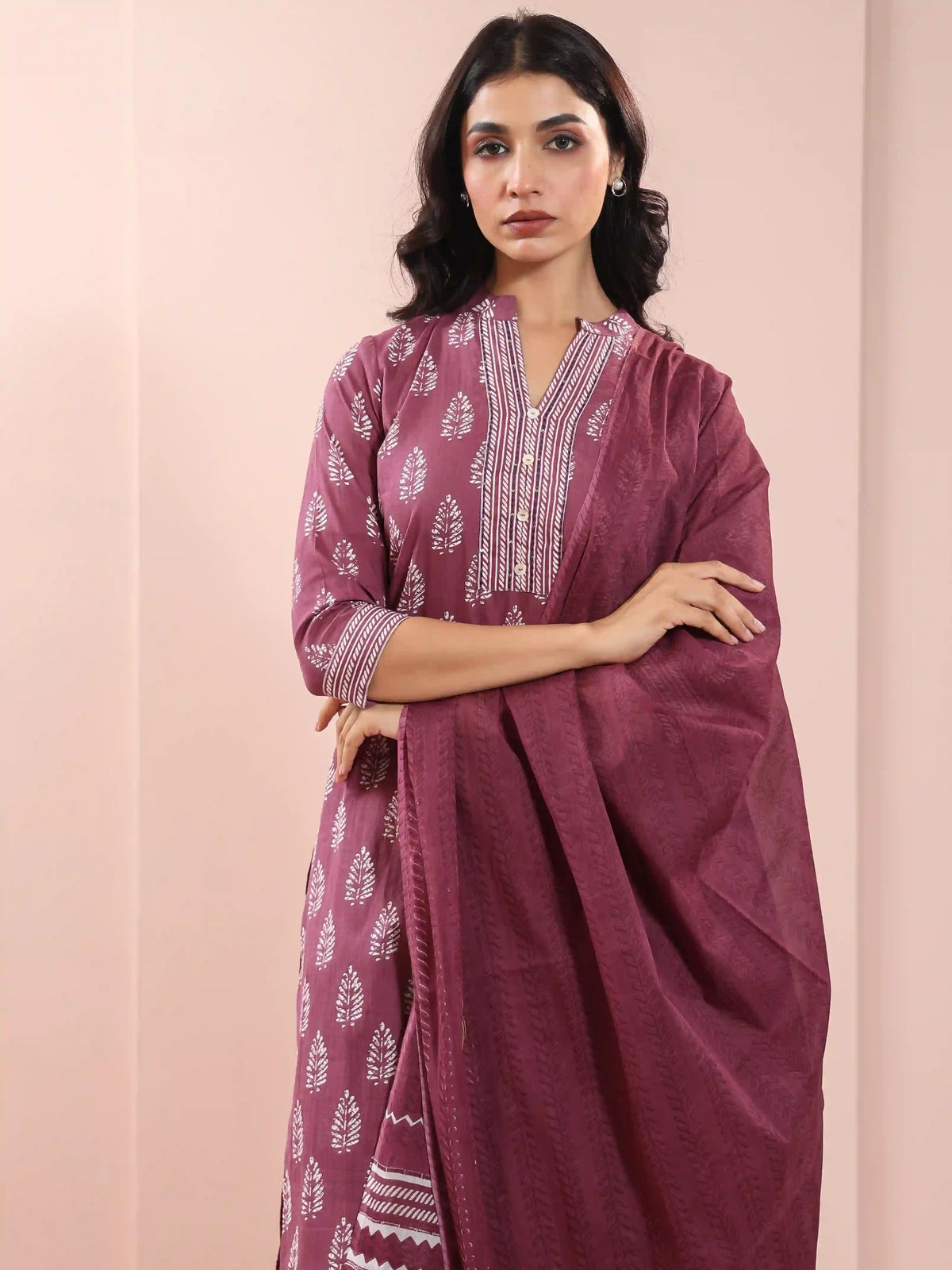 MUL COTTON 3PC KURTA SET EMBELLISHED WITH HAND CRAFT DETAILS