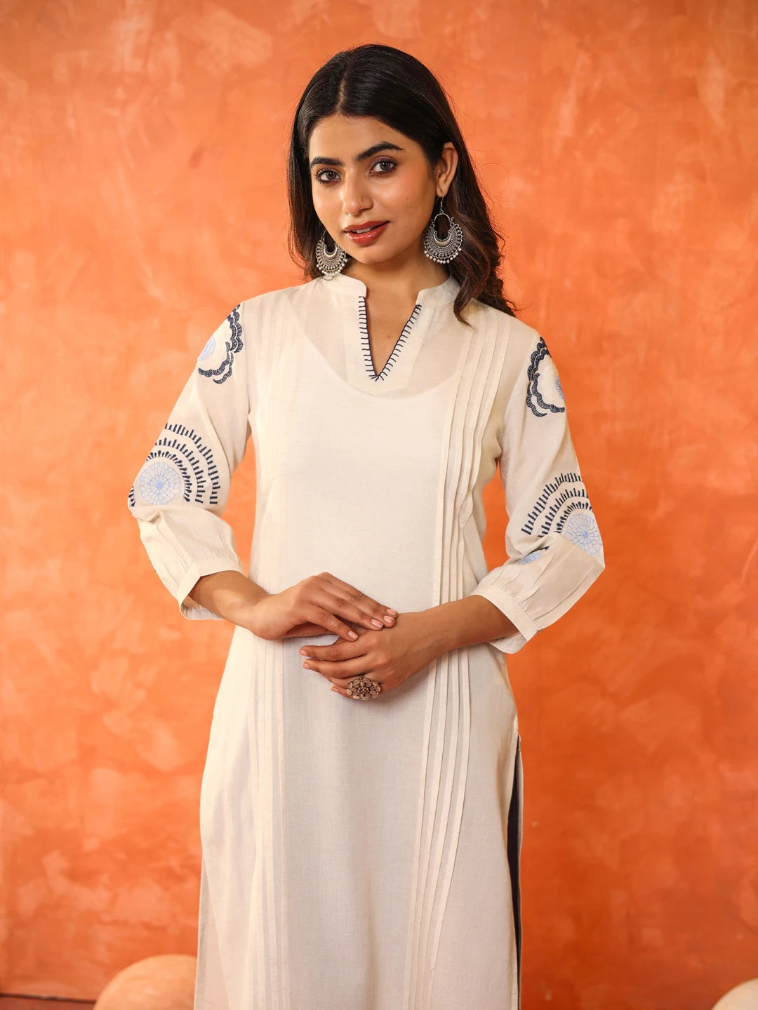 LINEN BLEND PINTUCK EMBROIDERED KURTA