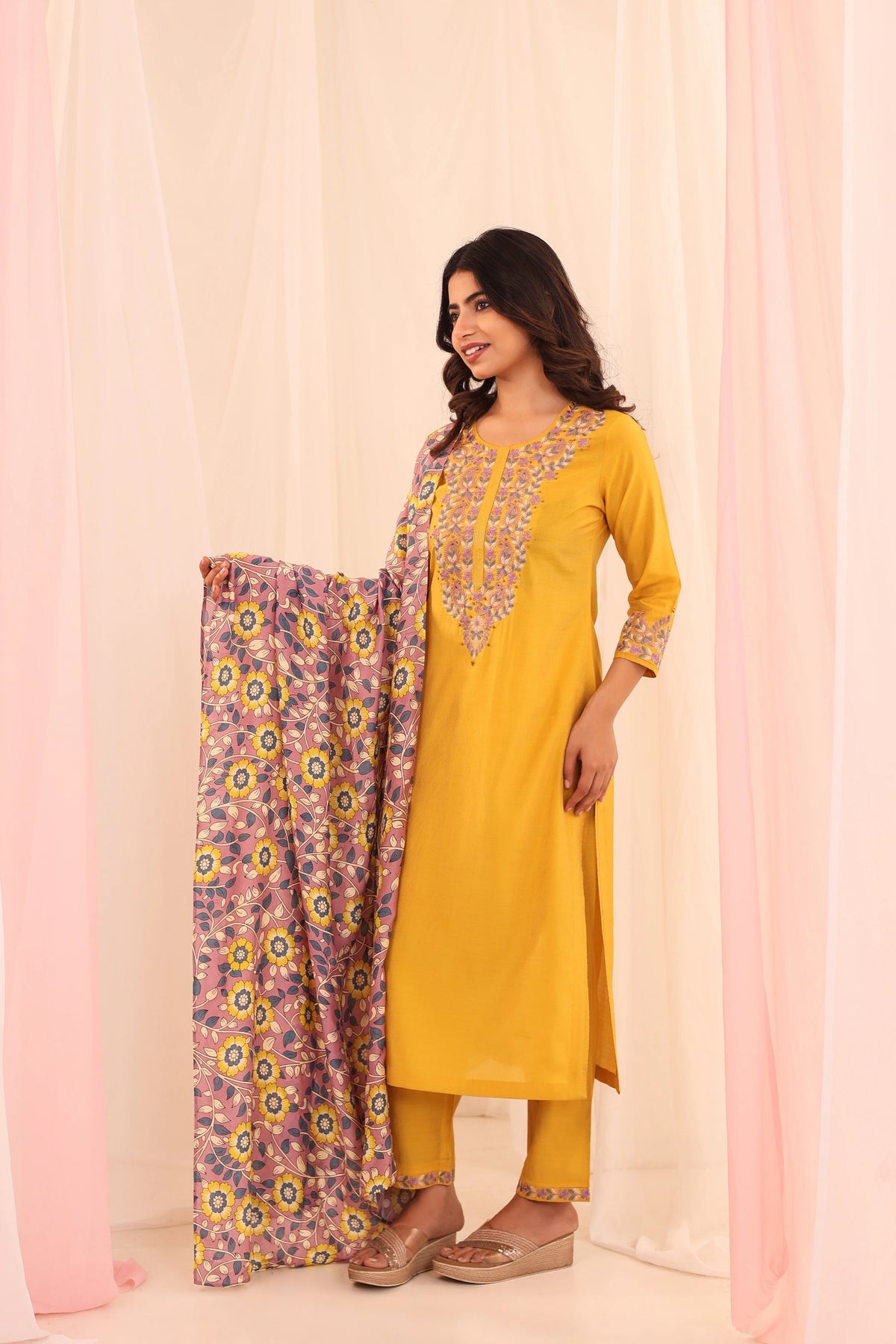 SHIMMER 3PC CHIKANKARI EMBROIDERY KURTA SET EMBELLISHED WITH ADDA WORK HIGHLIGHTS