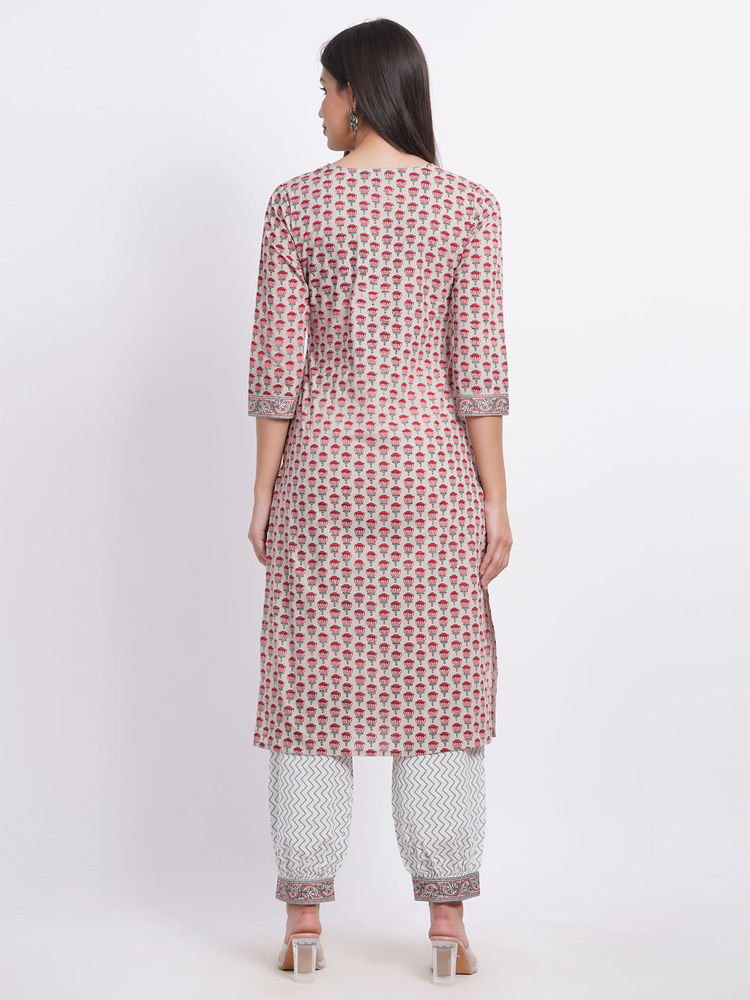 MUL COTTON PRINTED KURTA WITH LANTERN PANT SET EMBELLISHED WITH KANTHA DETAIL.