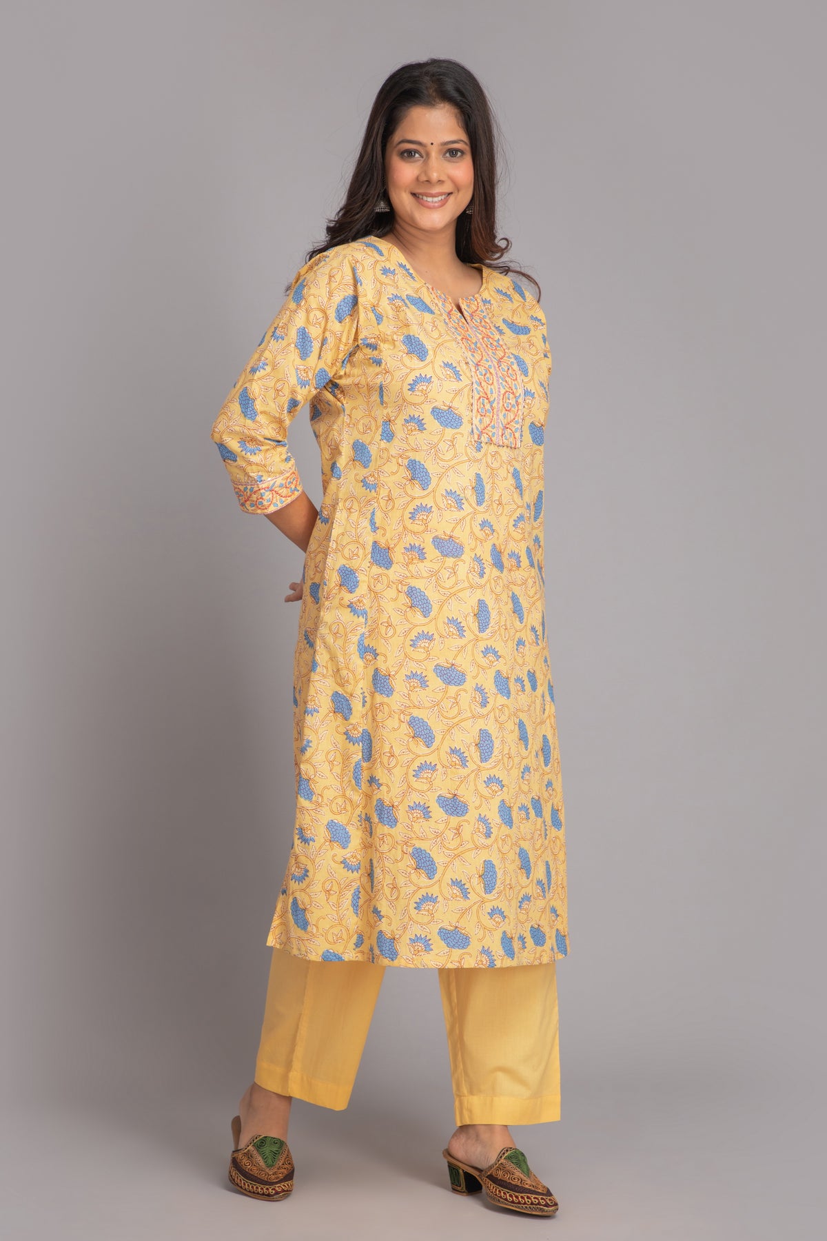 Hand Embellished Lucknowi Style Printed Kurta Pant Set