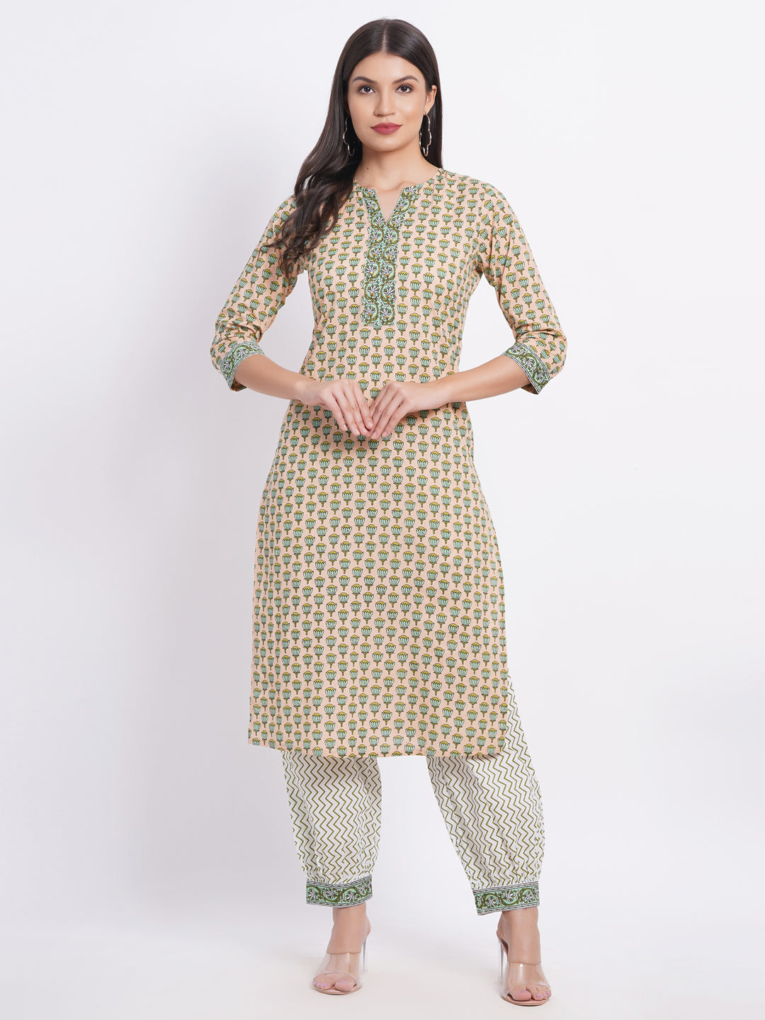 MUL COTTON PRINTED KURTA WITH LANTERN PANT SET EMBELLISHED WITH KANTHA DETAIL.