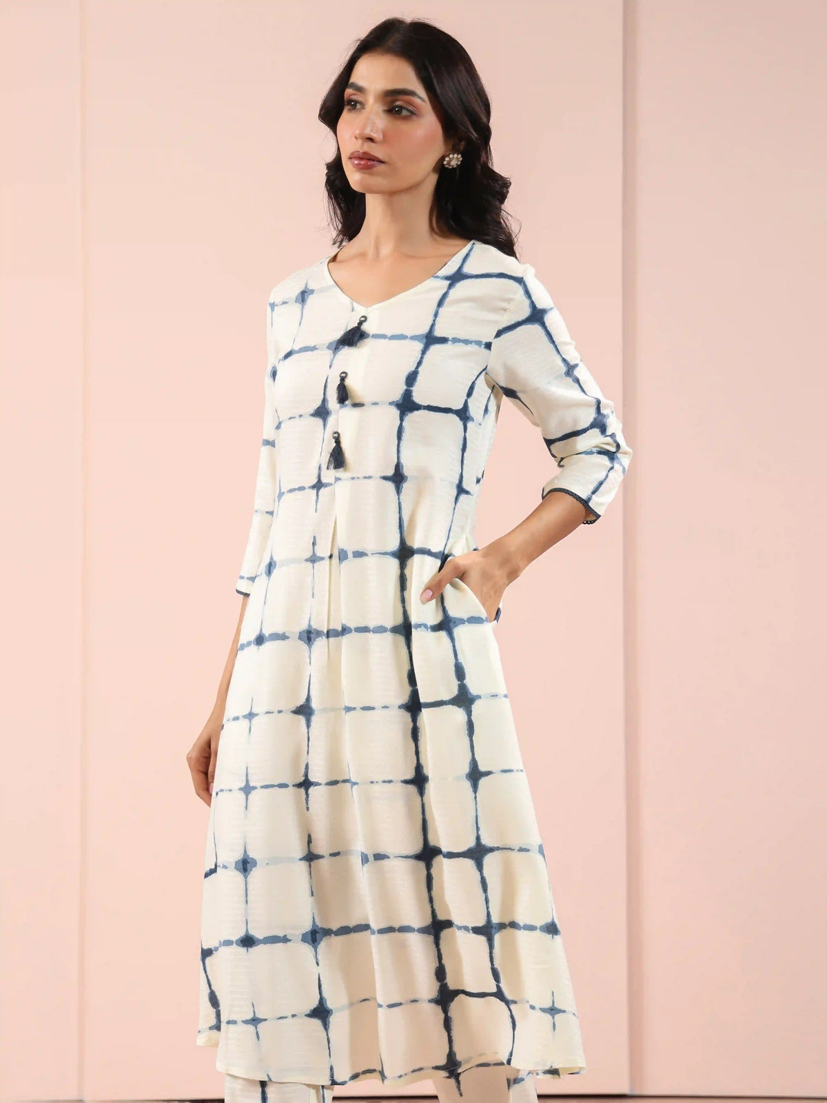 TIE DYE PRINTED 2PC KURTA SET EMBELLISHED WITH TESSAL DETAILS