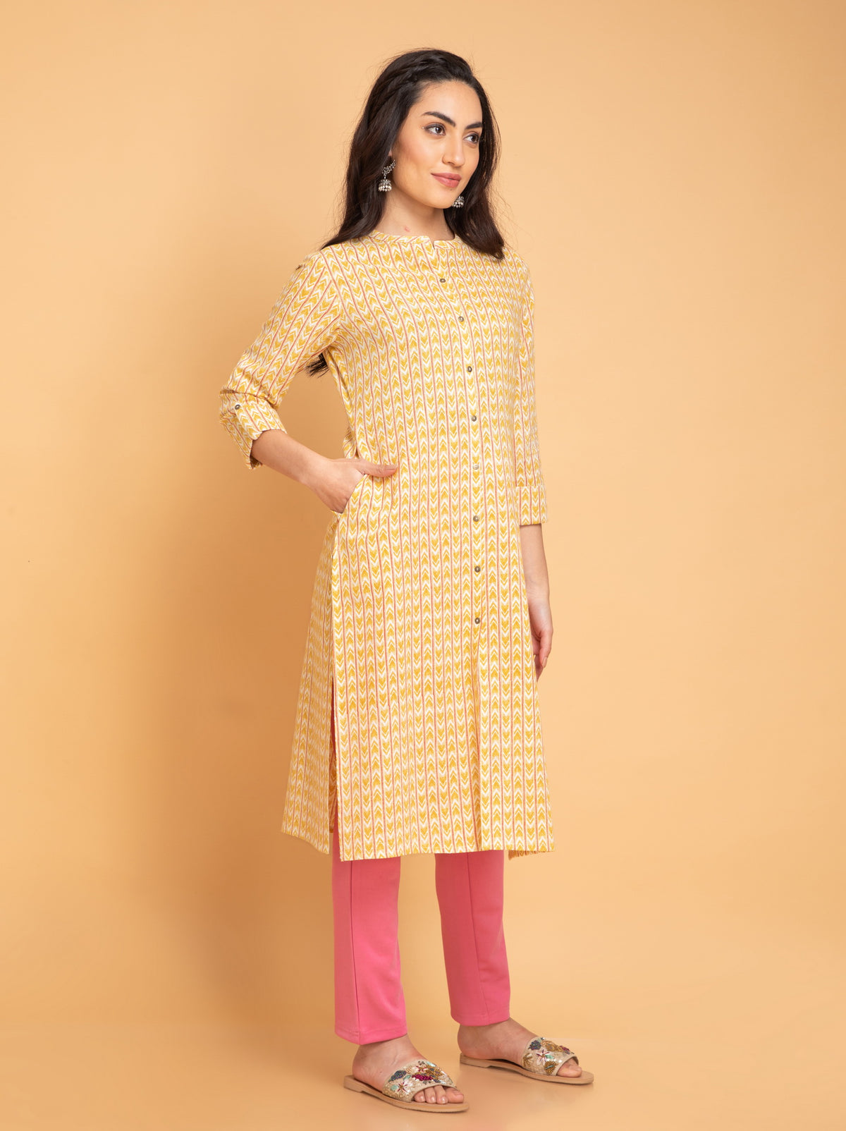 Casual Wear Printed Straight Kurti with Metal Buttons