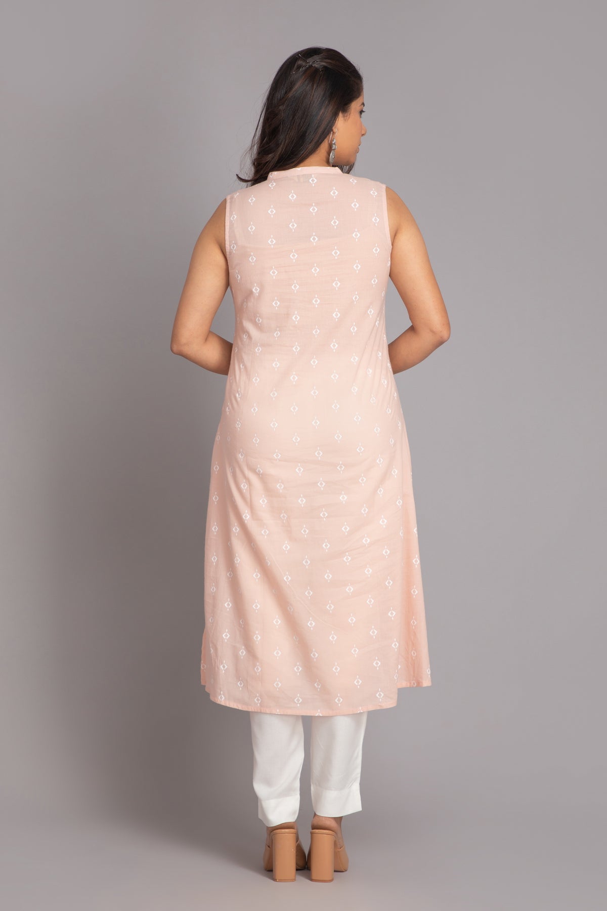 Sleeveless A-line Cotton Kurti with Khadi Print