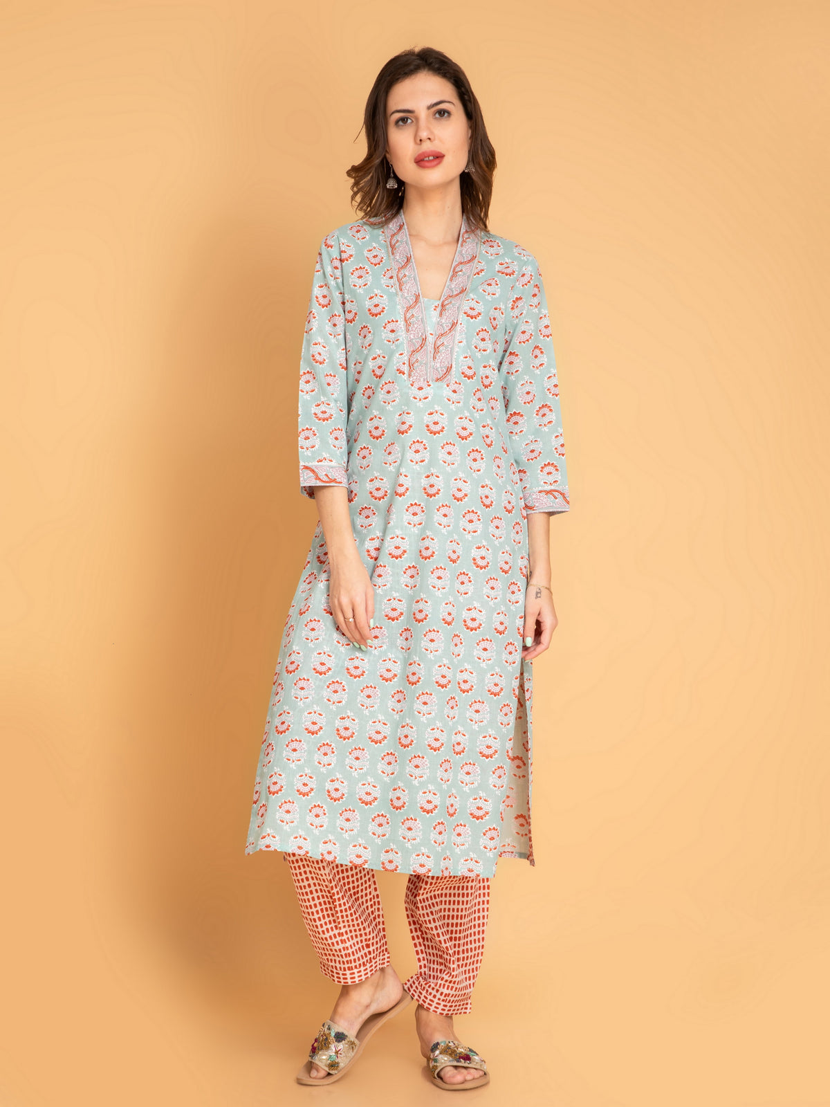 Mul-Cotton 2PC Printed Kurta Pant Set with Lace & Zari Work