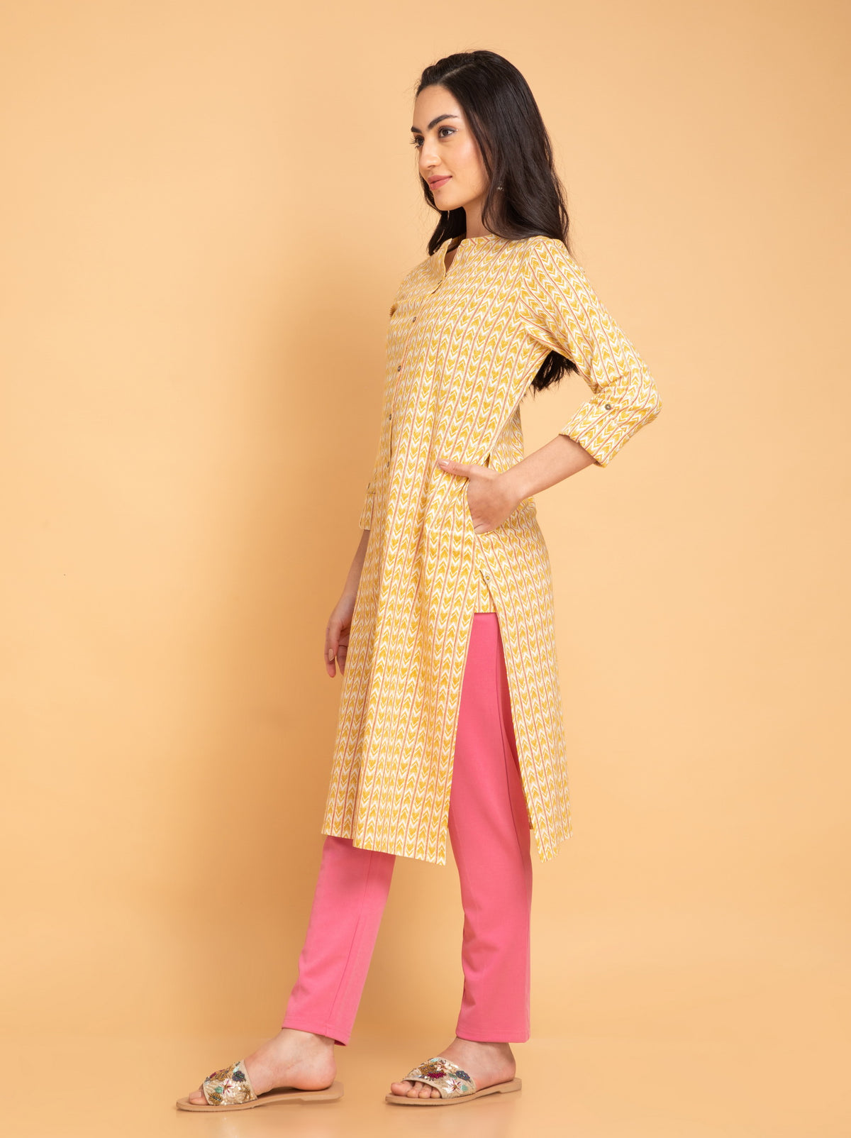 Casual Wear Printed Straight Kurti with Metal Buttons