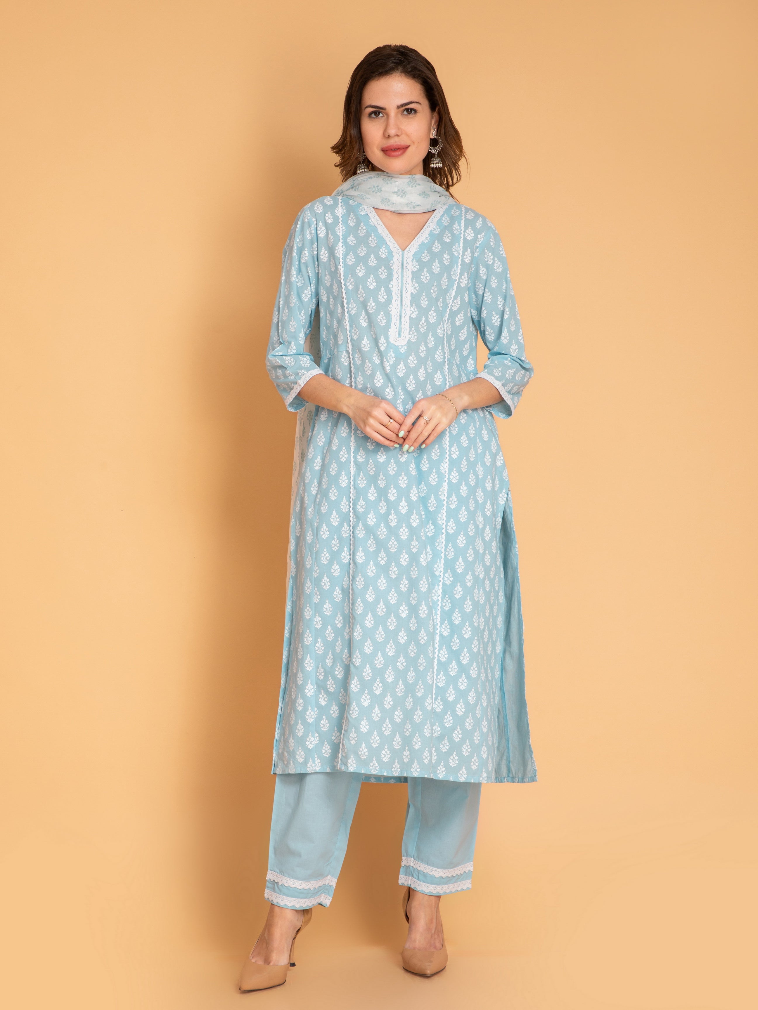 Mul Cotton Khadi Print 3 Pc Kurta Pant Set With Lace Details