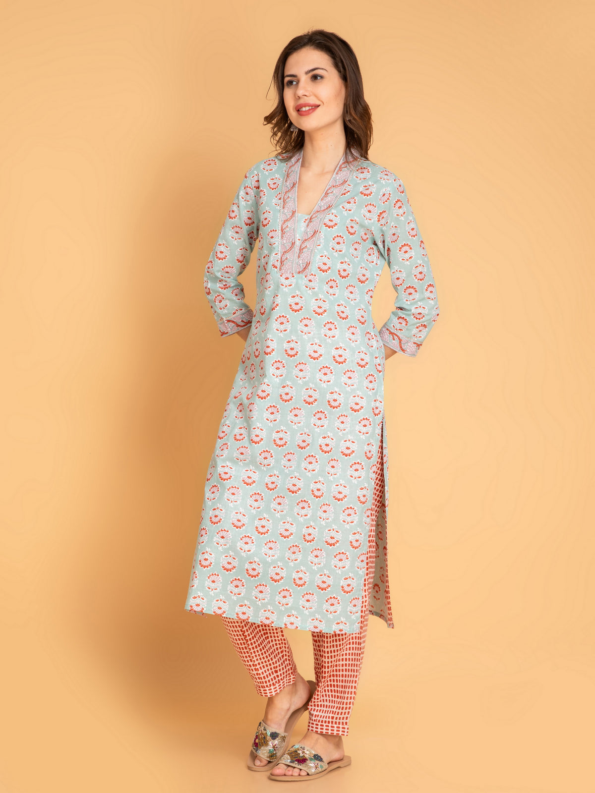 Mul-Cotton 2PC Printed Kurta Pant Set with Lace & Zari Work