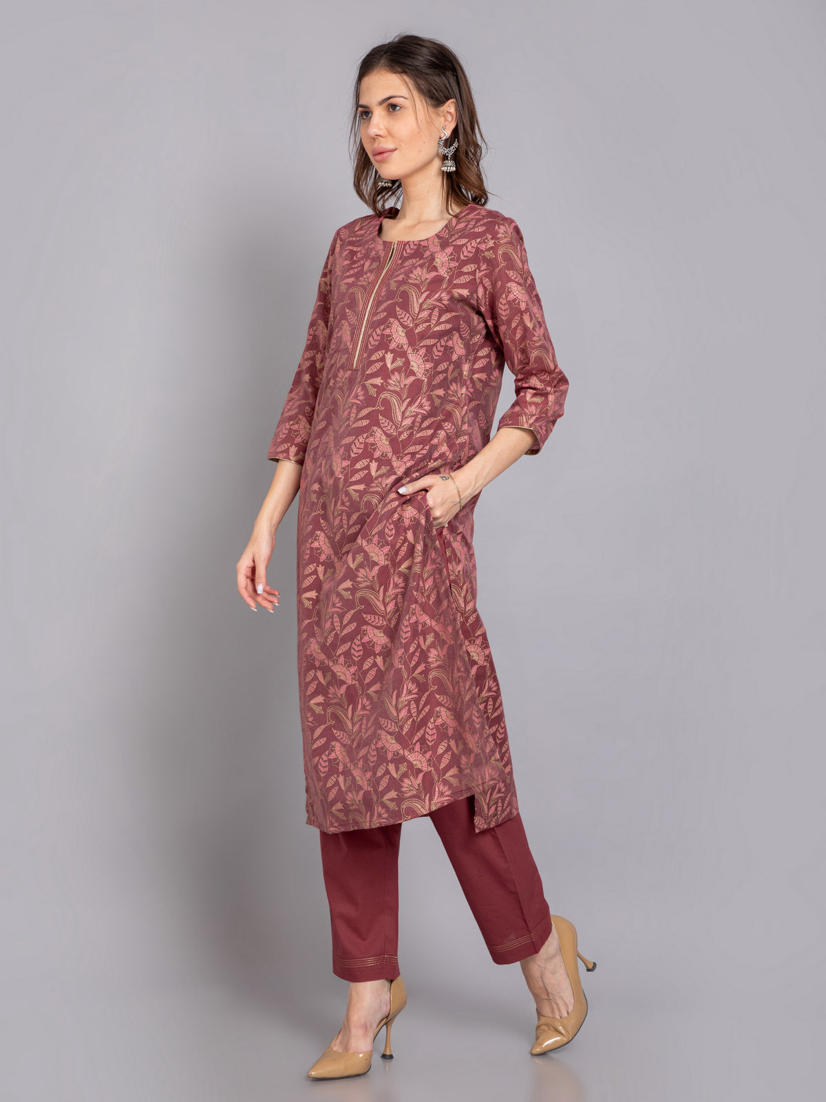 GOLD PRINTED STRAIGHT KURTA WITH PANT SET