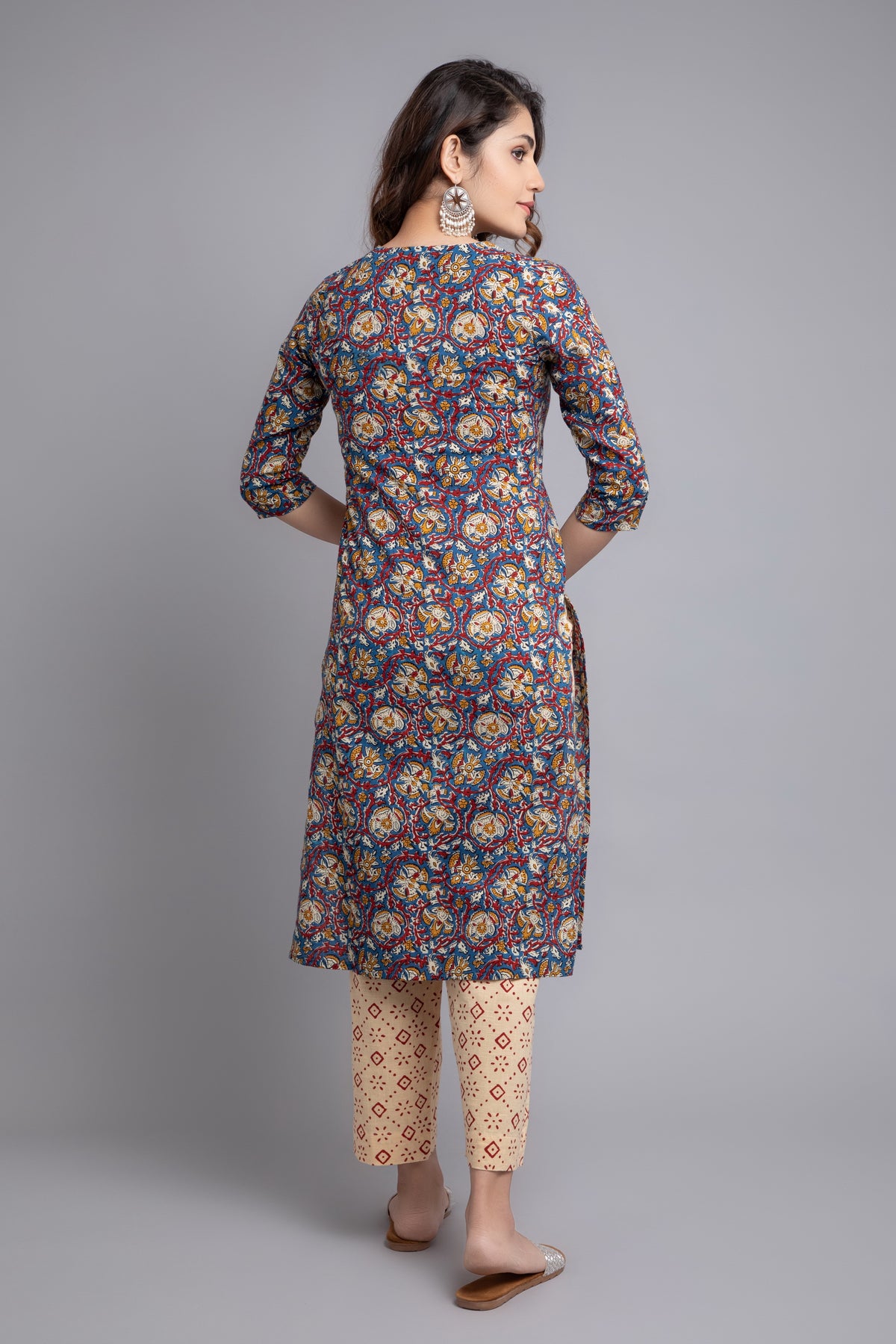 FLORAL PRINTED KURTA & PANT SET WITH DUPATTA