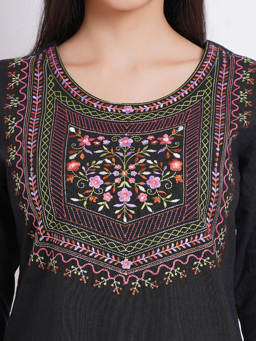 COLORFULL EMBROIDERED STRAIGHT KURTI