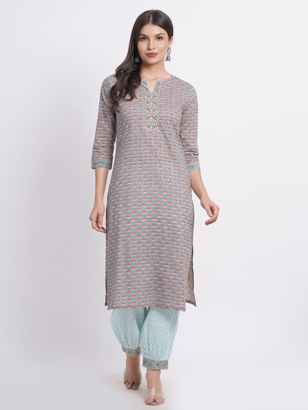 MUL COTTON PRINTED KURTA WITH LANTERN PANT SET EMBELLISHED WITH KANTHA DETAIL.