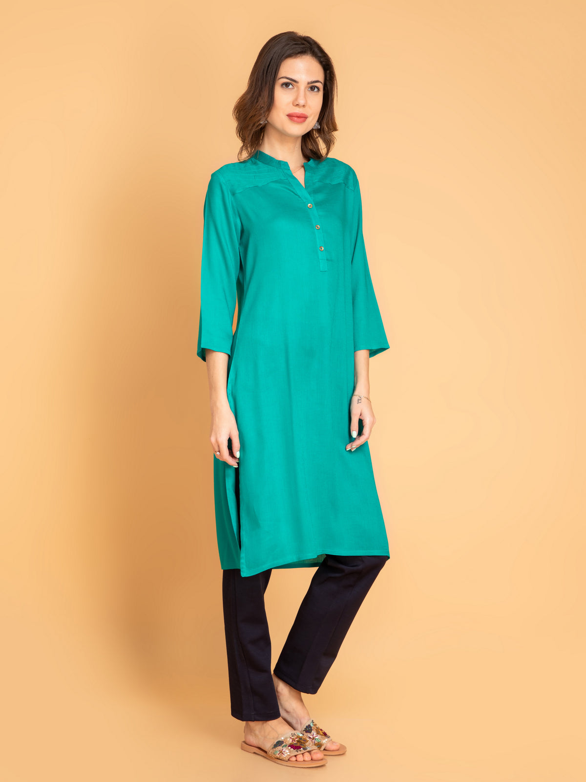 Pintuck Detail Knee-Length Kurti