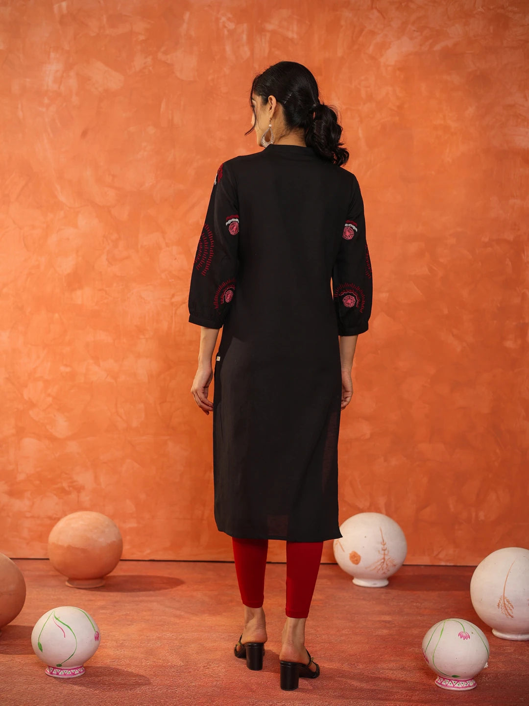 LINEN BLEND PINTUCK EMBROIDERED KURTA