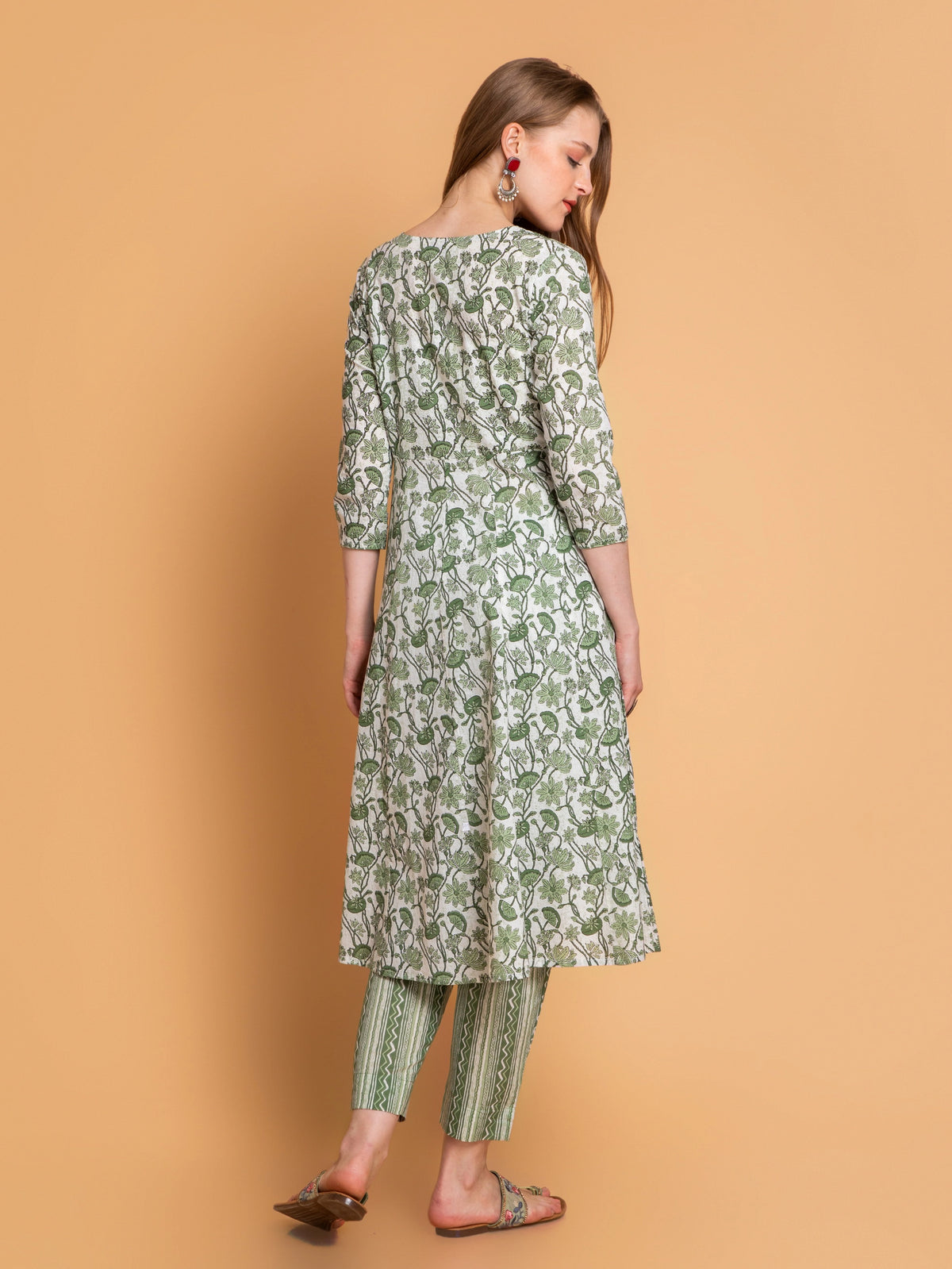 MUL COTTON PRINTED 2PC KALIDAR KURTA PANT SET