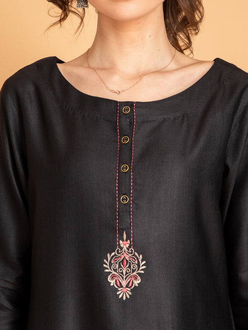 Black Embroidered Straight Long Kurti