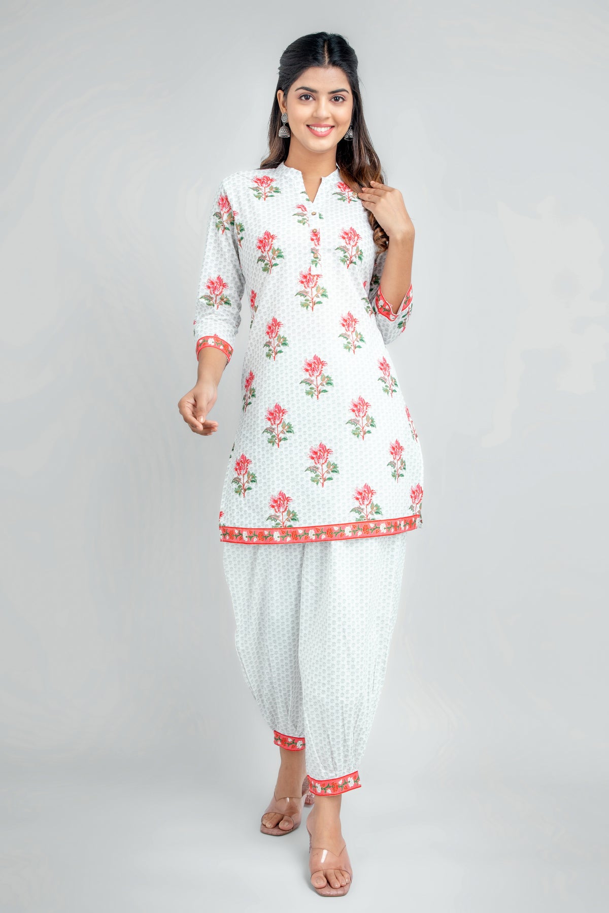 FLORAL PRINTED KURTA WITH LENTARN PANT SET