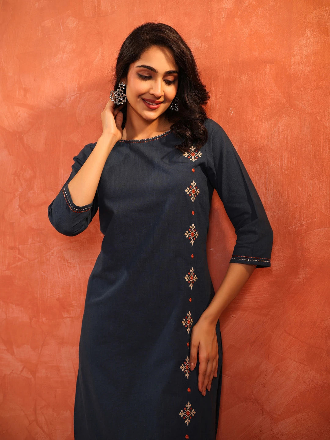 MIRROR HANDLOOK EMBROIDERED SINGLE KURTI EMBELLISHED WITH HANDCRAFT DETAILS