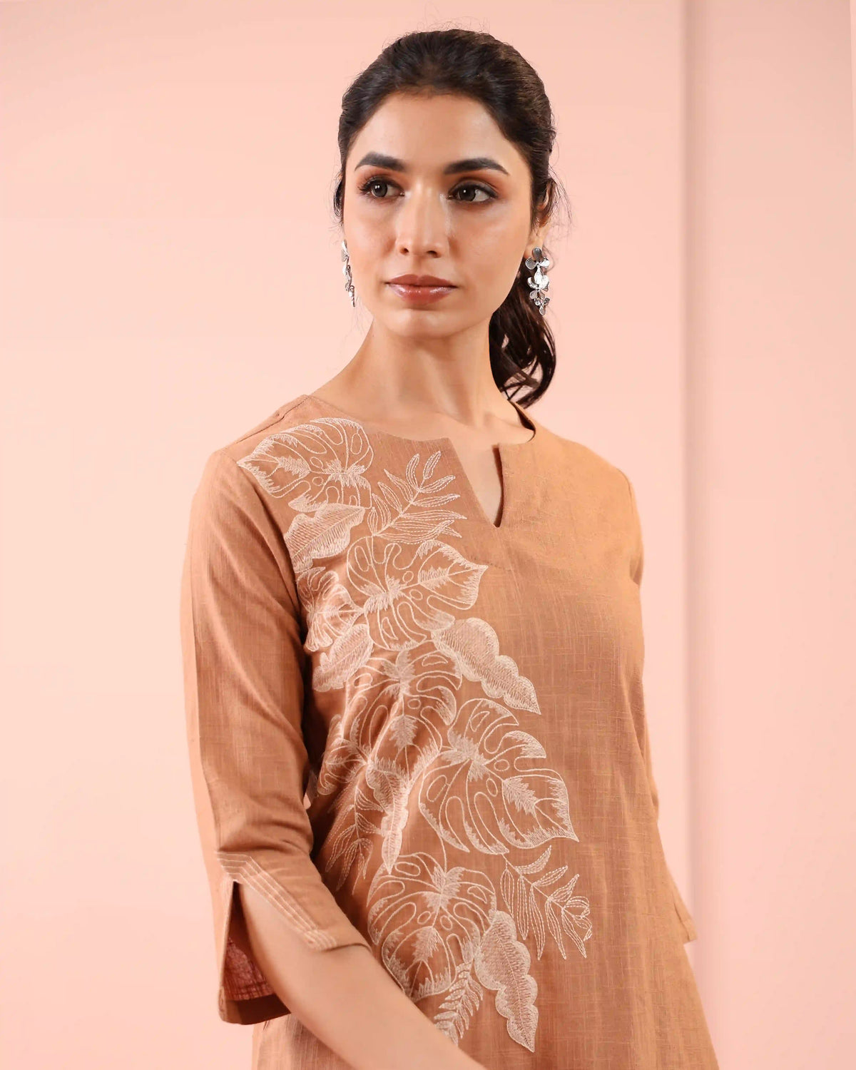 2PC KURTA SET DETAILED WITH PLACEMENT EMBROIDERY