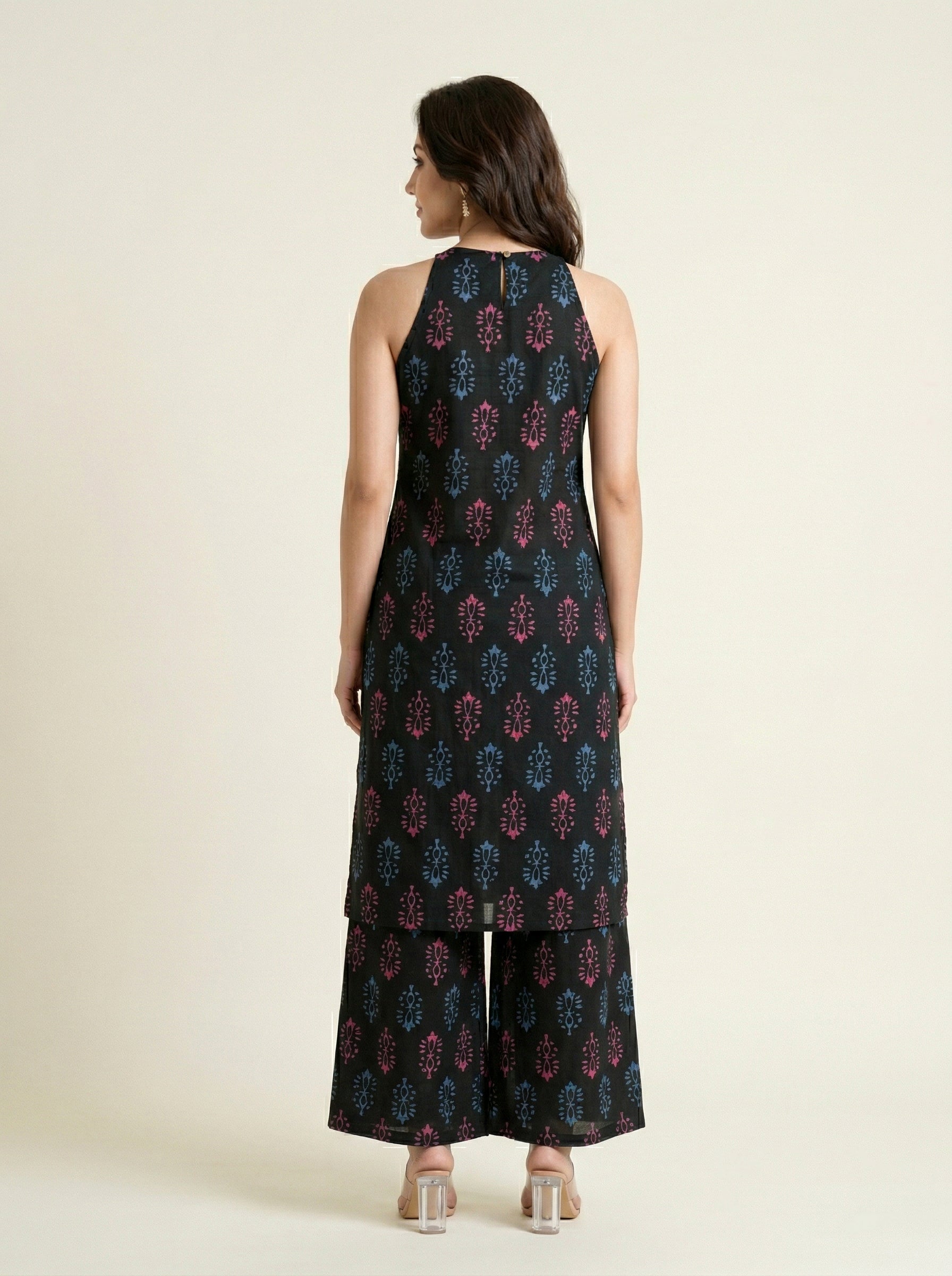 SLEEVELESS PALAZZO KURTI SET